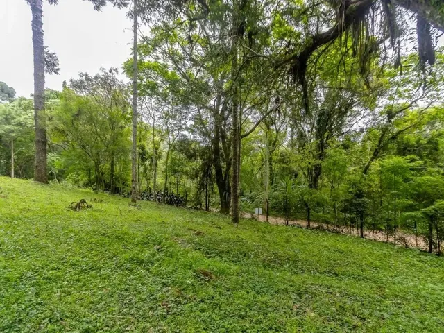 Terreno com 745m², à venda, no bairro Santa Felicidade em Curitiba