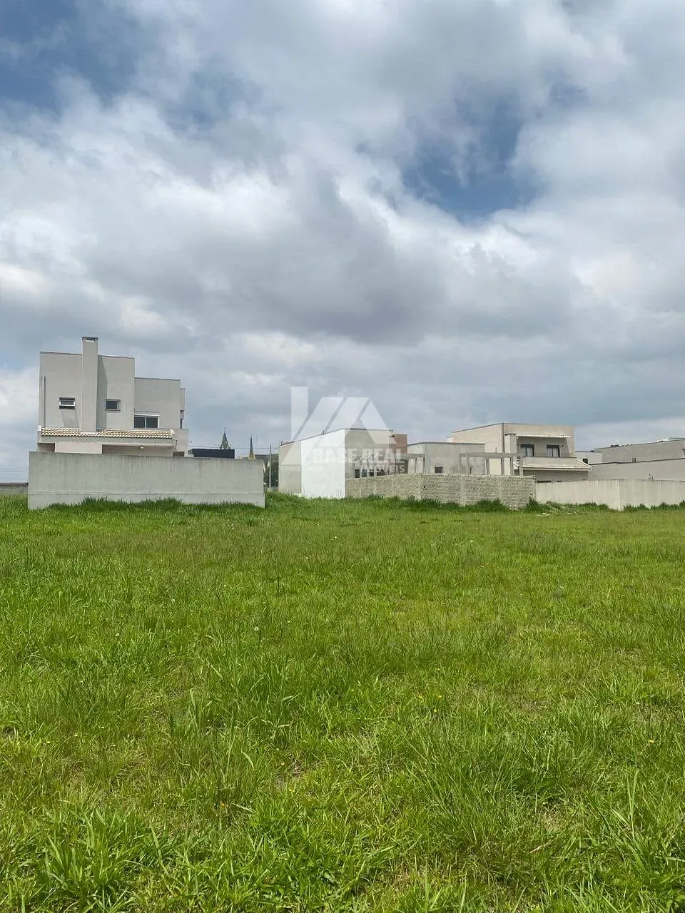 Terreno à venda, Uvaranas, Ponta Grossa, PR -Royal Palace — Uvaranas, Ponta Grossa