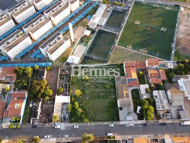 Terreno com 613m², à venda, no bairro Jardim Flamboyant em Paulínia