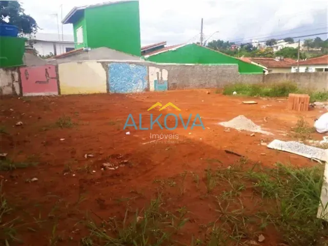 Terreno com 242m², à venda, no bairro Putim em São José dos Campos