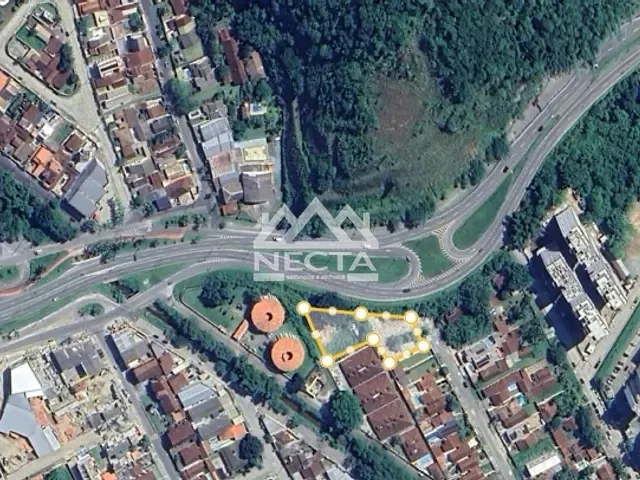 Terreno com 2200m², à venda, no bairro Martim de Sá em Caraguatatuba