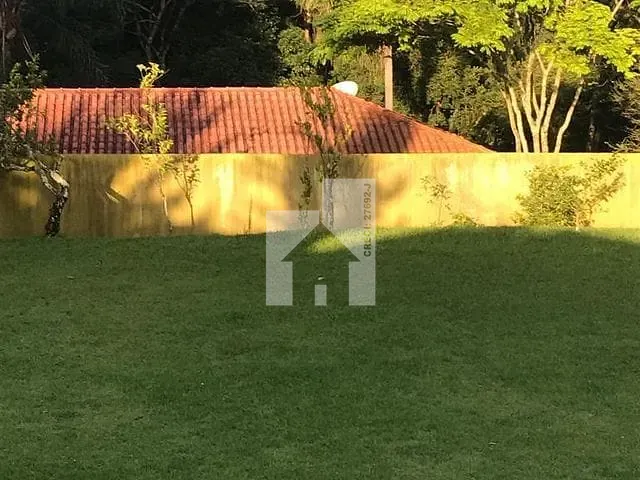 Terreno com 1125m², à venda, no bairro Alpes dos Araçás (Jordanésia) em Cajamar