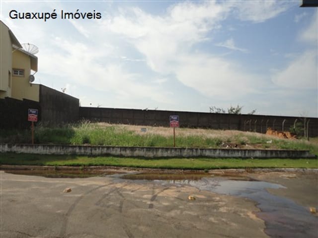 Foto do Terreno - Terreno com oima localização com 450m². | Guaxupé Imóveis Ltda