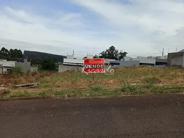 Terreno com 242m², à venda, no bairro Jardim Paulino Fedrigo em Arapongas