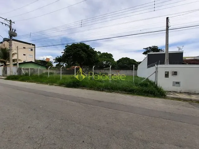 Terreno com 525m², à venda, no bairro Água Preta em Pindamonhangaba
