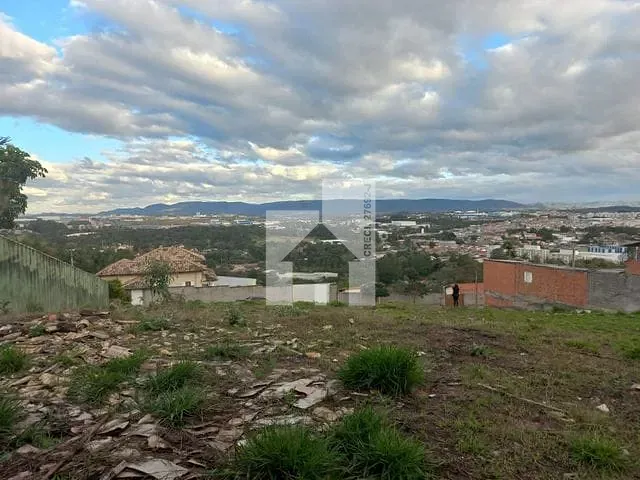 Terreno com 1806m², à venda, no bairro Colinas de Inhandjara em Itupeva