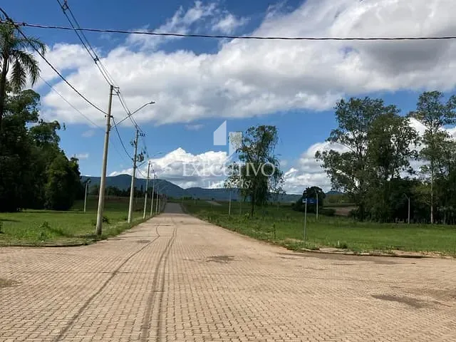 Terreno com 405m², à venda, no bairro São Caetano em Arroio do Meio