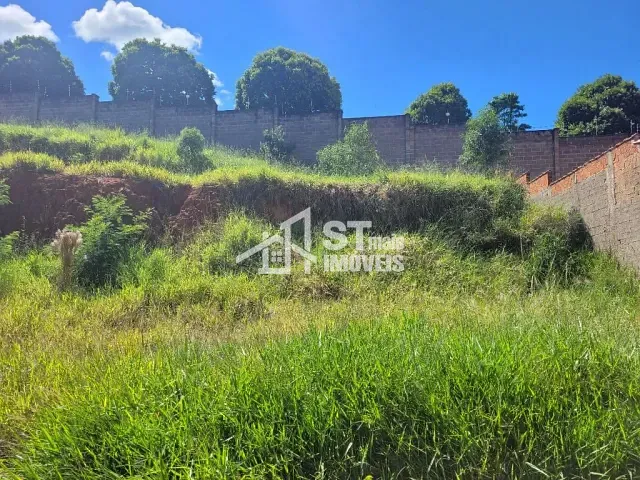 Terreno com 200m², à venda, no bairro Jardim Rio Verde em Andradas