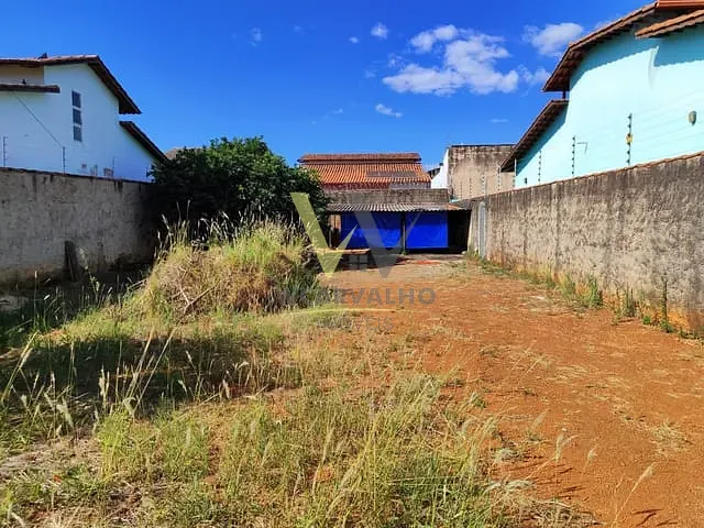 Terreno com 360m², à venda, no bairro Jardim Europa em Anápolis