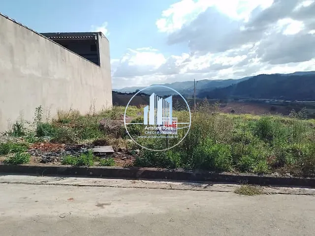 Terreno com 150m², à venda, no bairro Área Rural em Congonhal