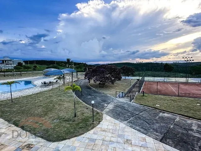 Terreno com 732m², à venda, no bairro Condomínio Lagoa Silvana - Parques do Vale em Caratinga