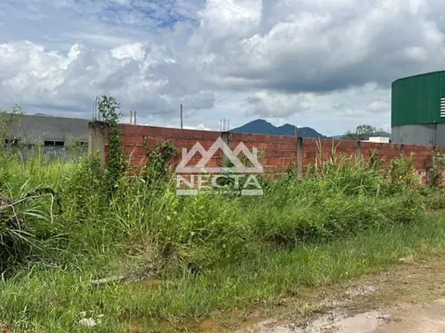 Terreno com 360m², à venda, no bairro Morro do Algodão em Caraguatatuba
