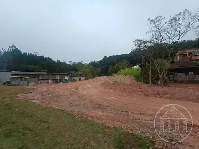 Terreno com 3400m², à venda, no bairro Parelheiros em São Paulo