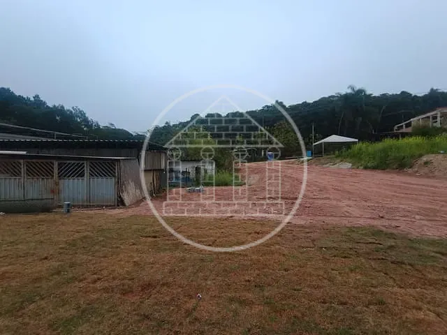 Terreno com 3400m², à venda, no bairro Parelheiros em São Paulo