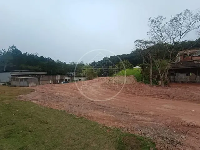 Terreno com 3400m², à venda, no bairro Parelheiros em São Paulo