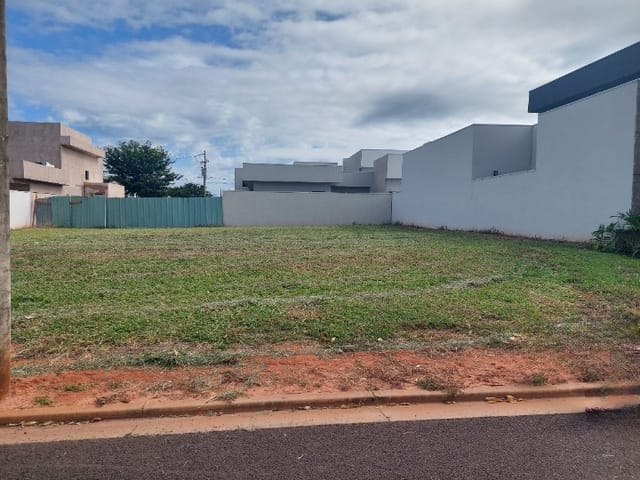 Terreno com 285m², à venda, no bairro Jardim Pinheiros em Birigüi