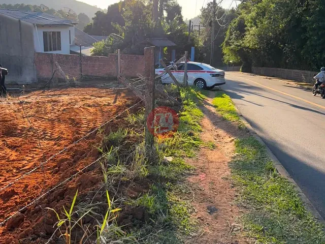 Terreno com 1400m², à venda, no bairro Agronomia em Porto Alegre