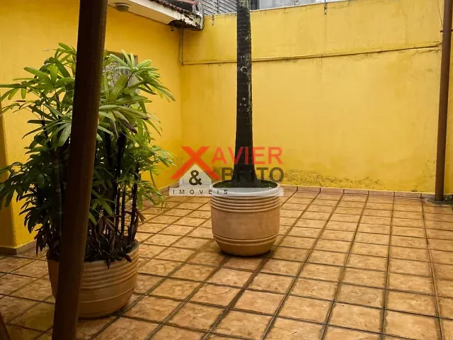 Casa com 240m², à venda ou para alugar, no bairro Vila Talarico em São Paulo