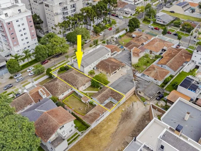 Terreno à venda, no bairro Vila Izabel em Curitiba