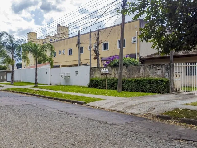 Terreno à venda, no bairro Vila Izabel em Curitiba