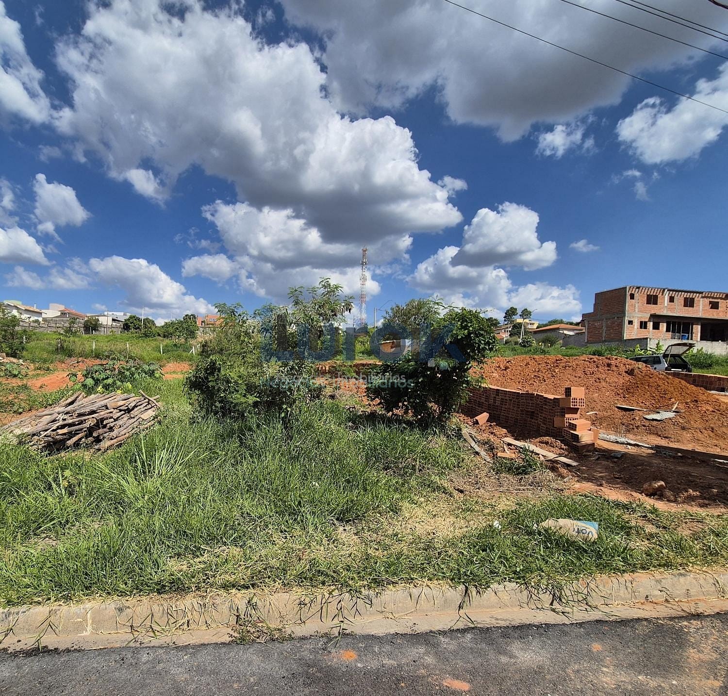 Terreno, 341 m² - Foto 1