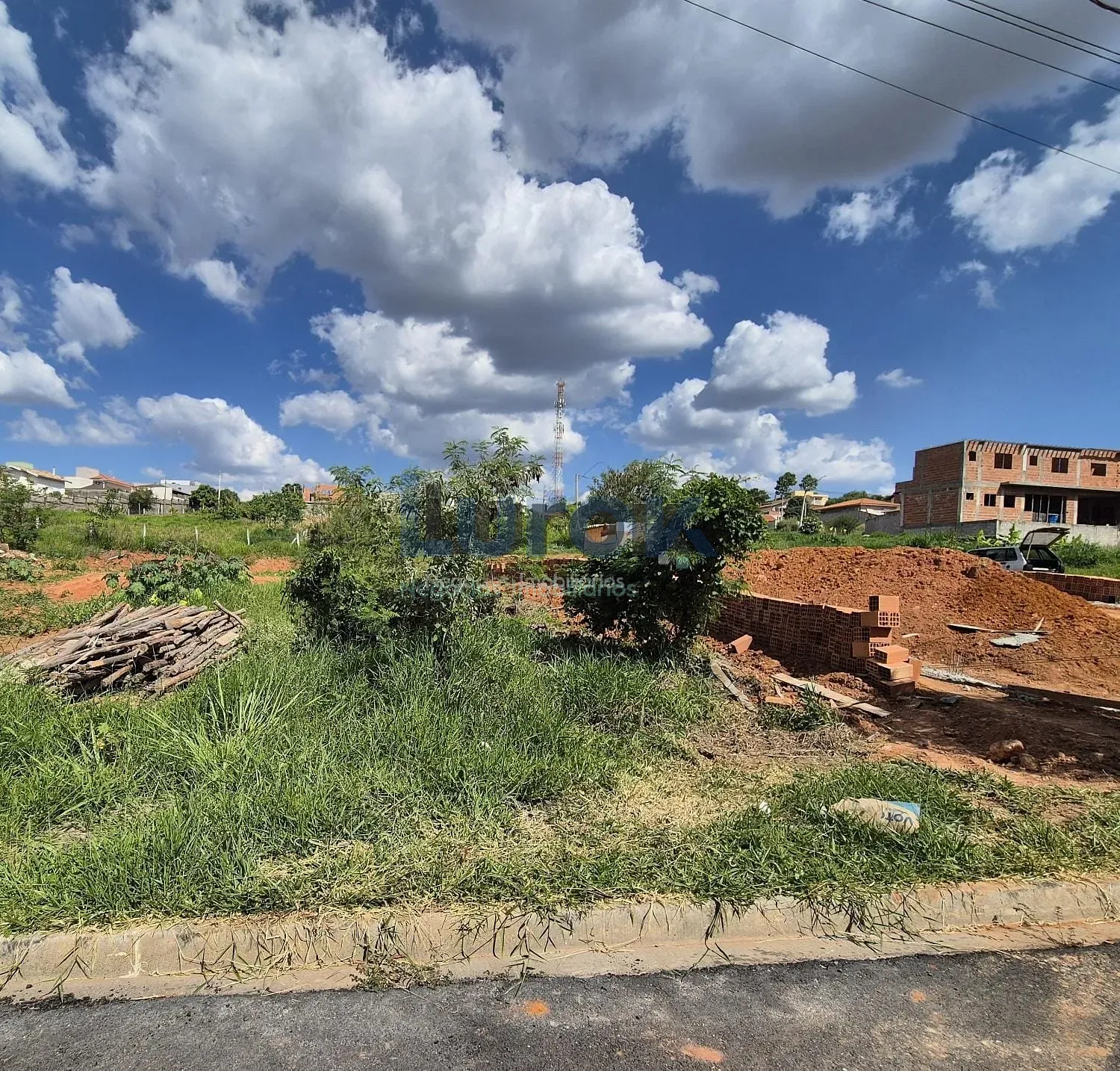Terreno, 341 m² - Foto 1