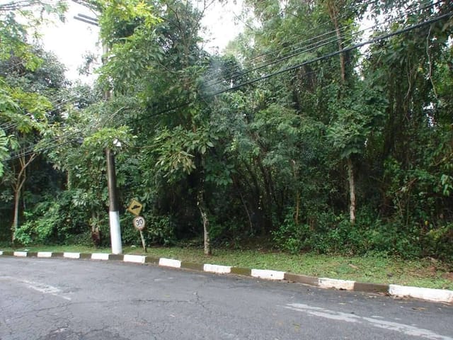 Terreno com 1403m², à venda, no bairro Algarve em Cotia