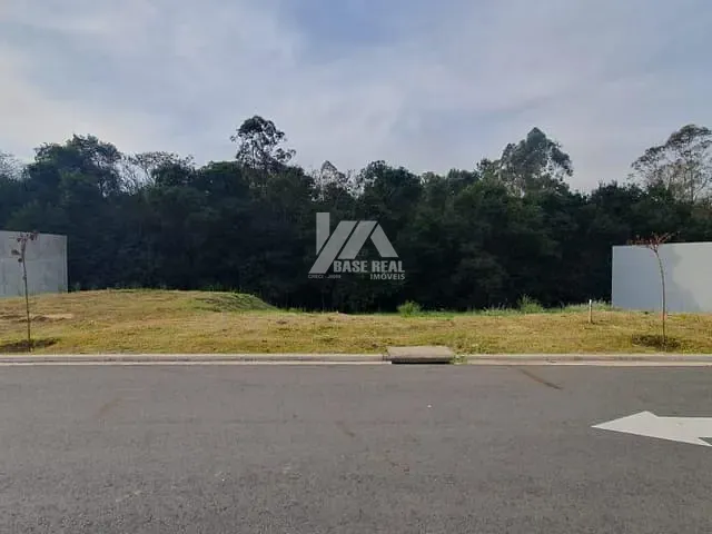 Terreno com 266m², à venda, no bairro Orfãs em Ponta Grossa