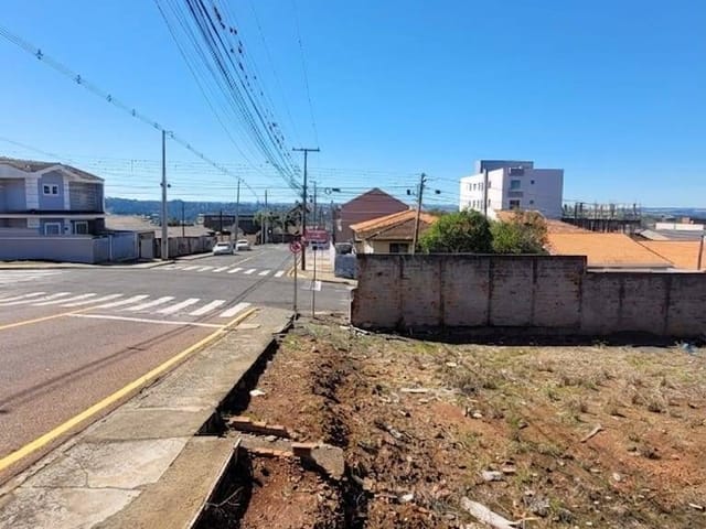 Terreno com 490m², à venda, no bairro Oficinas em Ponta Grossa