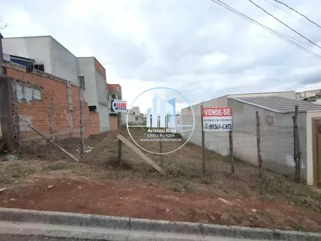 Terreno com 200m², à venda, no bairro Parque Real em Pouso Alegre