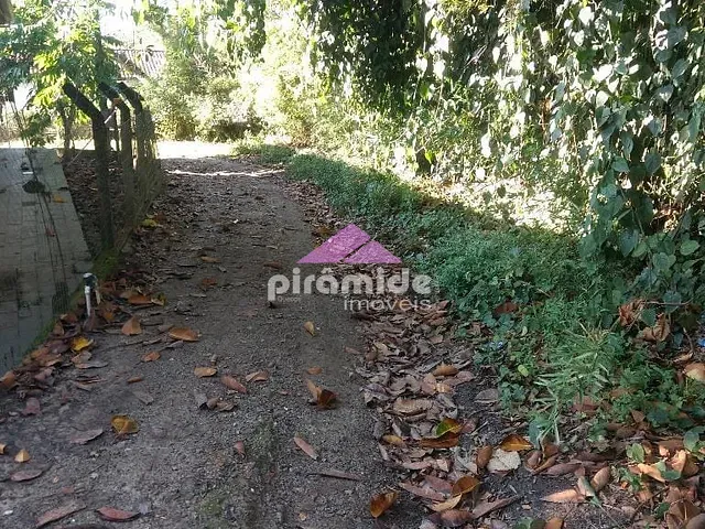 Terreno com 932m², à venda, no bairro Mirante da Orla em Caraguatatuba