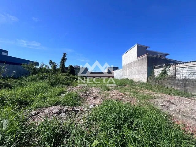 Terreno com 315m², à venda, no bairro Balneário Recanto do Sol em Caraguatatuba