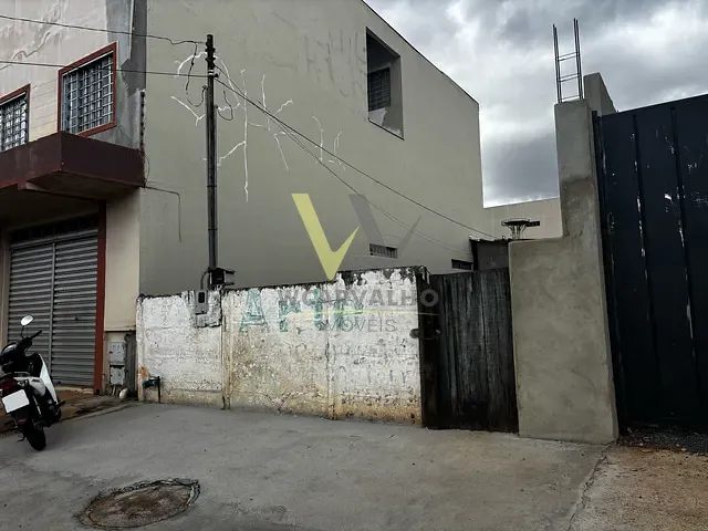 Terreno com 180m², à venda, no bairro St. Maria de Nazareth em Anápolis