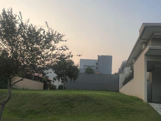 Terreno com 316m², à venda, no bairro Esperança em Londrina