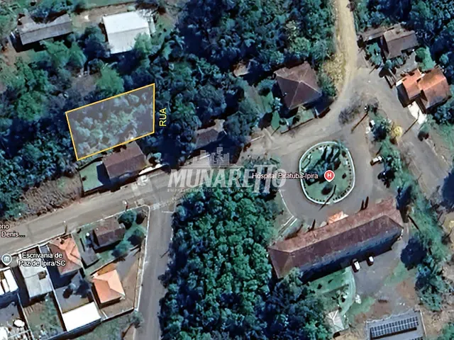 Terreno com 562m², à venda, no bairro Dos Estudantes em Ipira