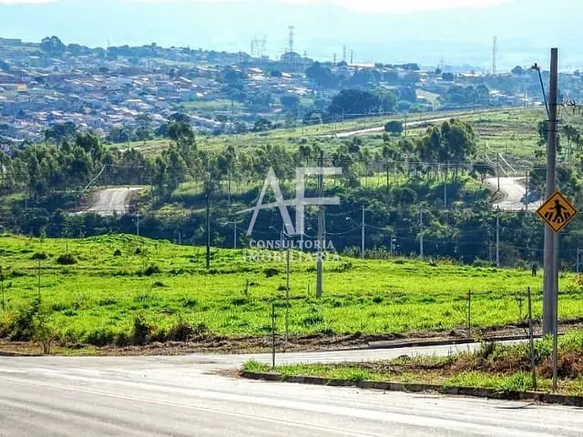 Terreno com 889m², à venda, no bairro Campos do Conde em Taubaté