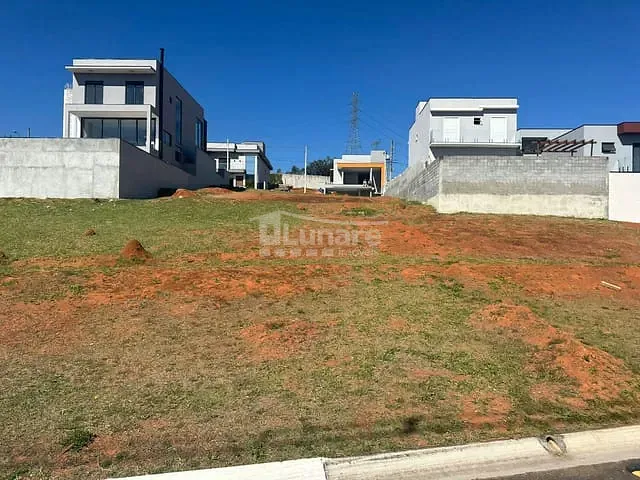 Terreno com 334m², à venda, no bairro Jardim São Pedro em Mogi das Cruzes