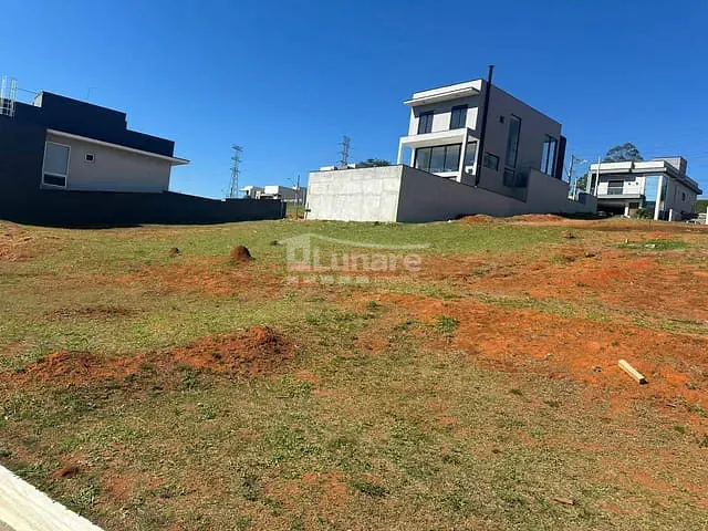 Terreno com 334m², à venda, no bairro Jardim São Pedro em Mogi das Cruzes