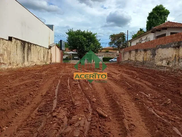 Terreno com 480m², à venda, no bairro Parque Baguaçu em Araçatuba