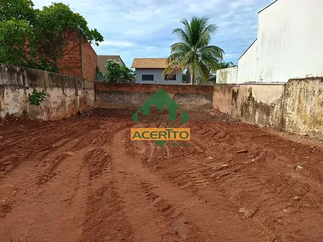 Terreno com 480m², à venda, no bairro Parque Baguaçu em Araçatuba