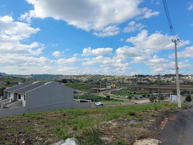 Terreno com 840m², à venda, no bairro Oficinas em Ponta Grossa