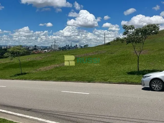 Terreno com 560m², para alugar, no bairro São José dos Campos em São José dos Campos