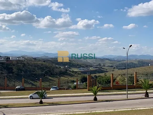 Terreno com 560m², para alugar, no bairro São José dos Campos em São José dos Campos