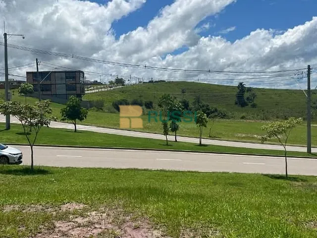 Terreno com 560m², para alugar, no bairro São José dos Campos em São José dos Campos