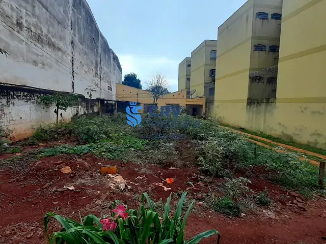 Terreno com 788m², à venda, no bairro Vila Ziober em Londrina