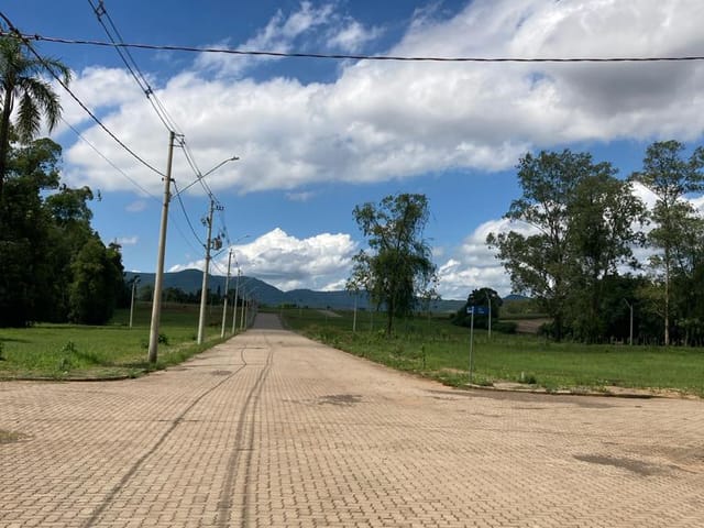 Foto do Terreno - Terreno 360m² em loteamento com topografia plana, á venda no bairro São Caetano no município de Arroio do Meio / RS | Executivo Imóveis