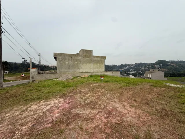 Terreno com 288m², à venda, no bairro Loteamento Jardim das Flores em Santana de Parnaíba