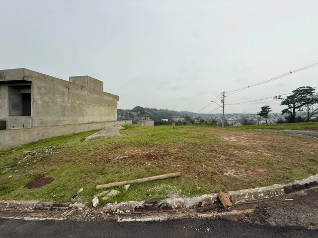 Terreno com 288m², à venda, no bairro Loteamento Jardim das Flores em Santana de Parnaíba