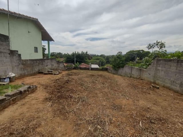 Terreno com 250m², à venda, no bairro Campinas em Pindamonhangaba