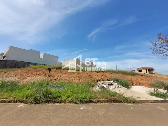 Terreno com 334m², à venda, no bairro Portal da Mantiqueira em Andradas